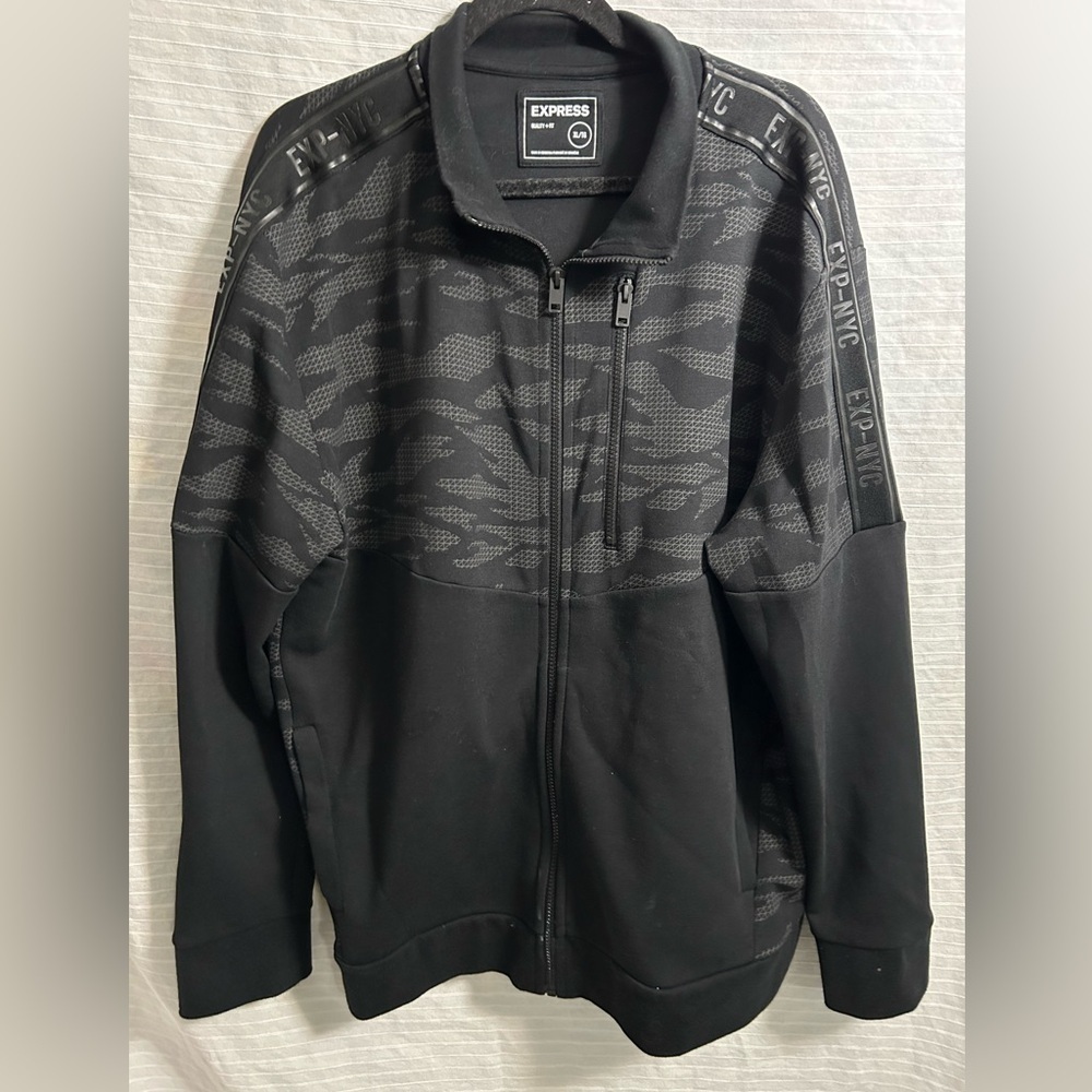 Express EXP-NYC Men’s Full Zip Up Long Sleeve Camo Black Athletic Jacket Size XL
